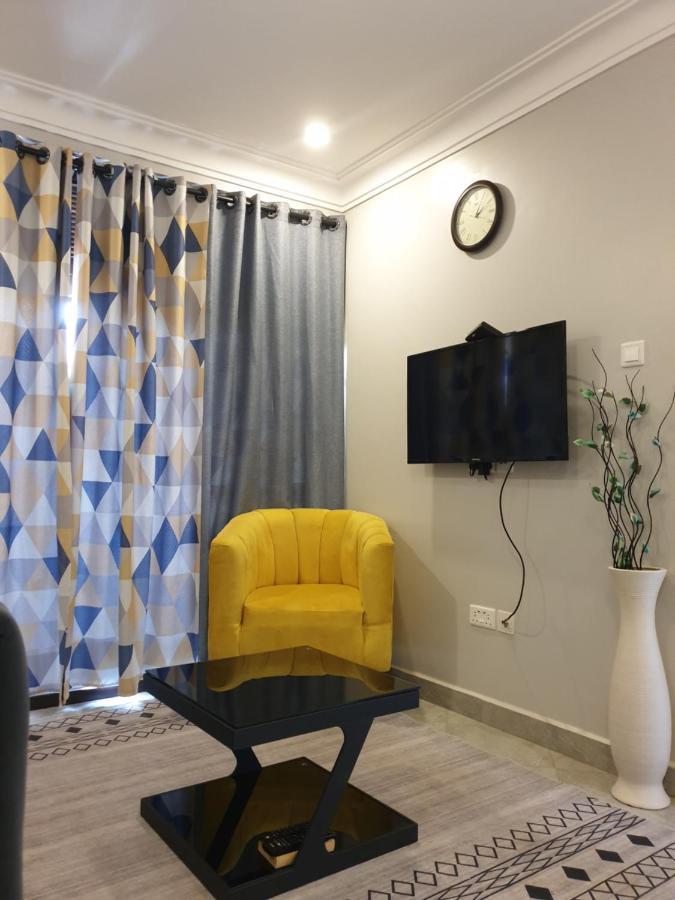 Blt Suites - Furnished Apartments Kampala Luaran gambar